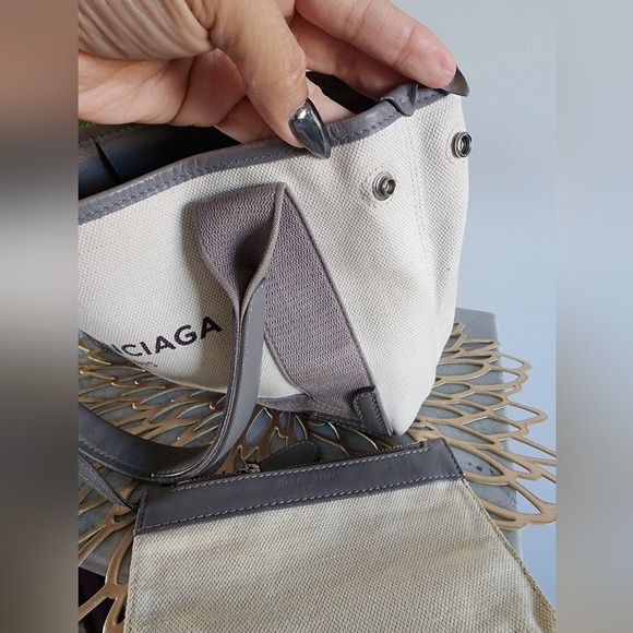 Authentic Balenciaga Cabas Grey tote bag - Picture 8 of 12